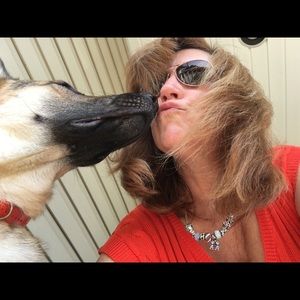 Meet your Posher, Cindy